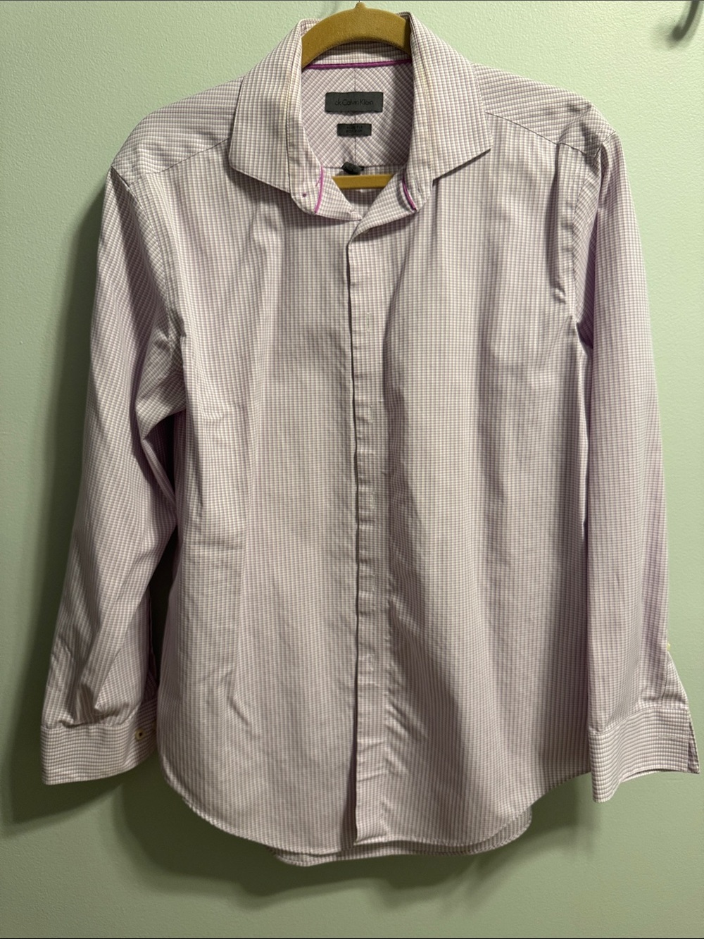 Calvin Klein Men’s Light Purple Micro-Check Dress Shirt slim fit 16/32-33